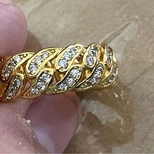 Elegant Gold and Silver Women's Ring